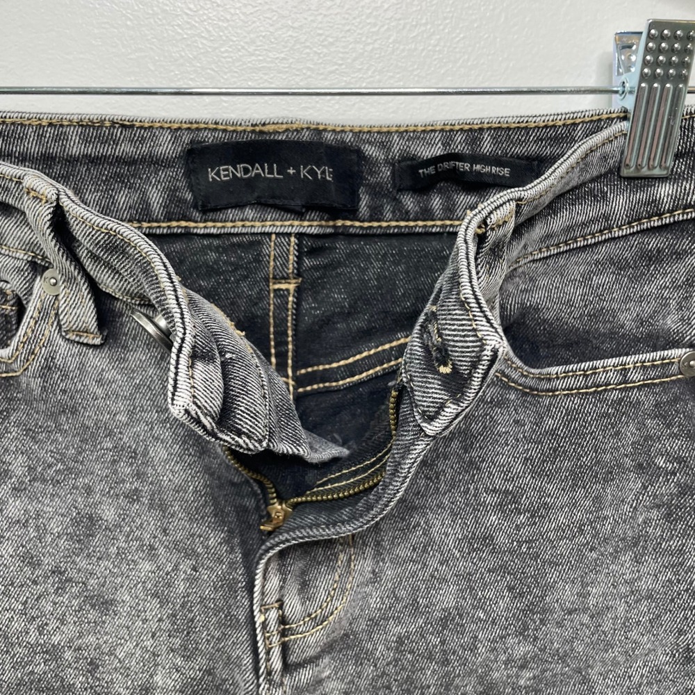 Kendall + Kylie The Drifter High Rise Acid Wash Black Denim Shorts 0/24 Cowgirl - Picture 6 of 12